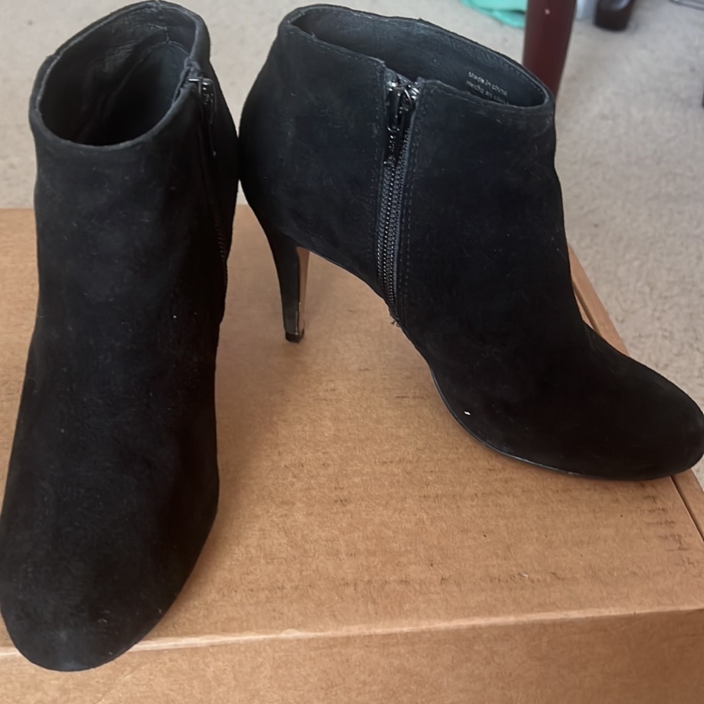 Boots - Picture 2 of 5